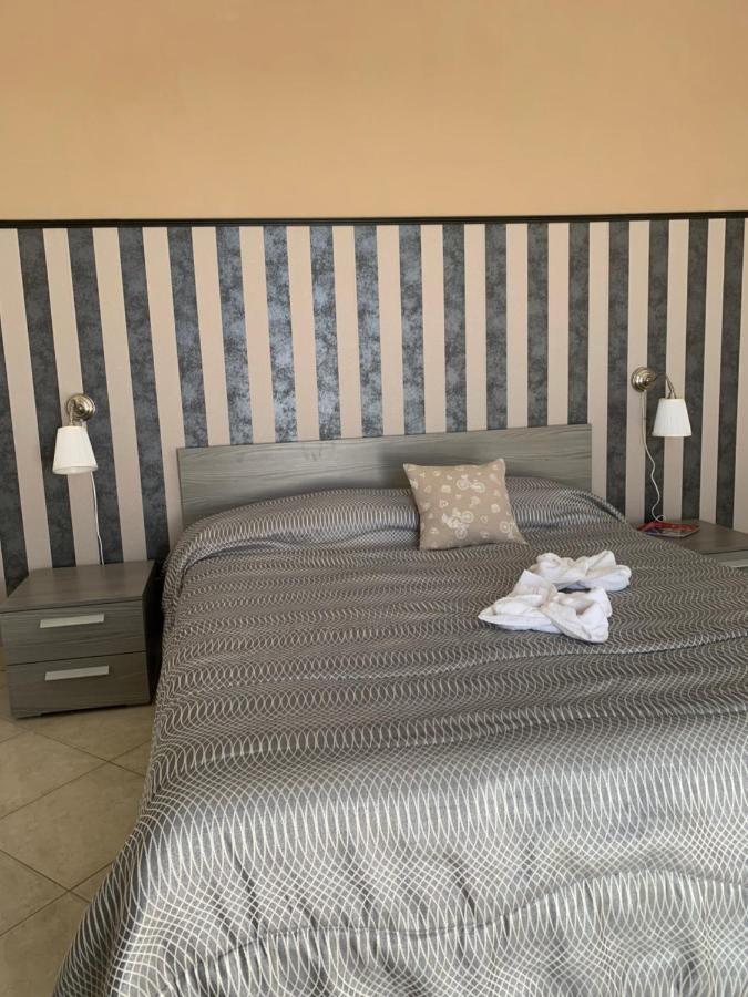 Aparthotel Raggio Di Sole San Cesareo Exteriér fotografie