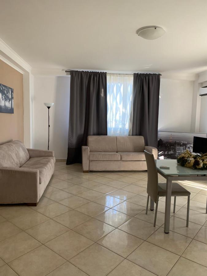 Aparthotel Raggio Di Sole San Cesareo Exteriér fotografie