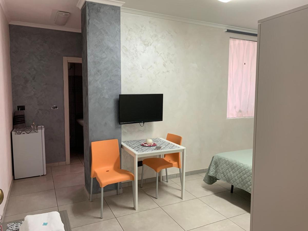 Aparthotel Raggio Di Sole San Cesareo Exteriér fotografie