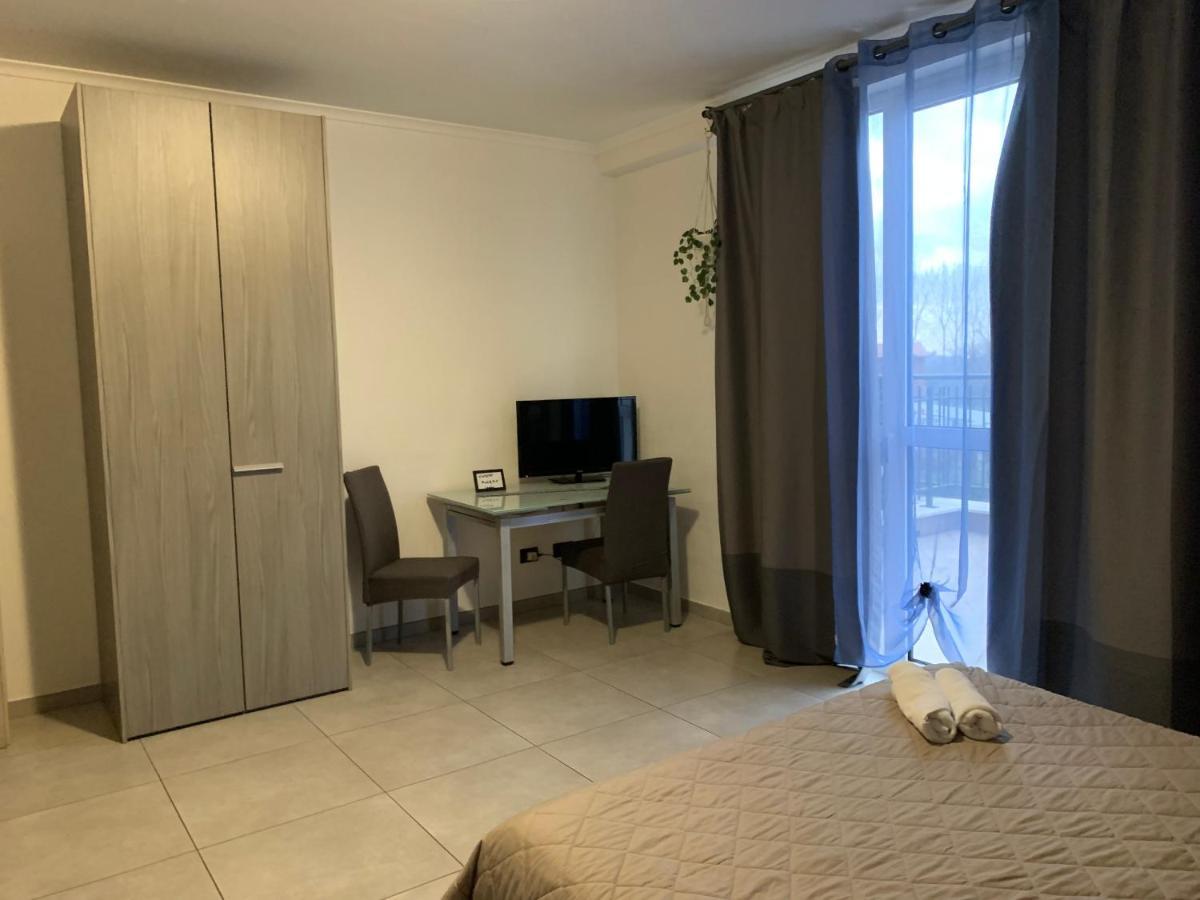 Aparthotel Raggio Di Sole San Cesareo Exteriér fotografie