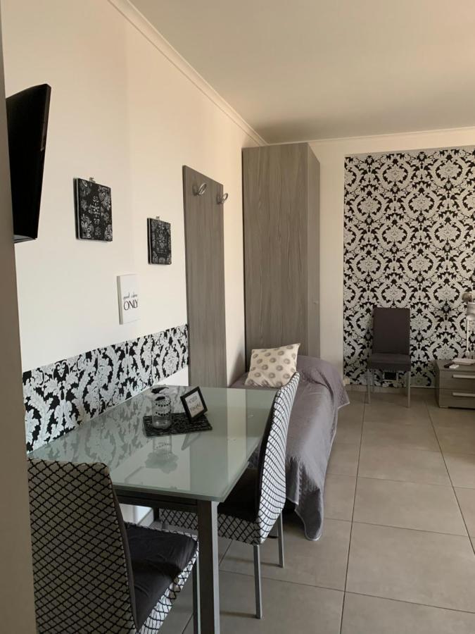 Aparthotel Raggio Di Sole San Cesareo Exteriér fotografie