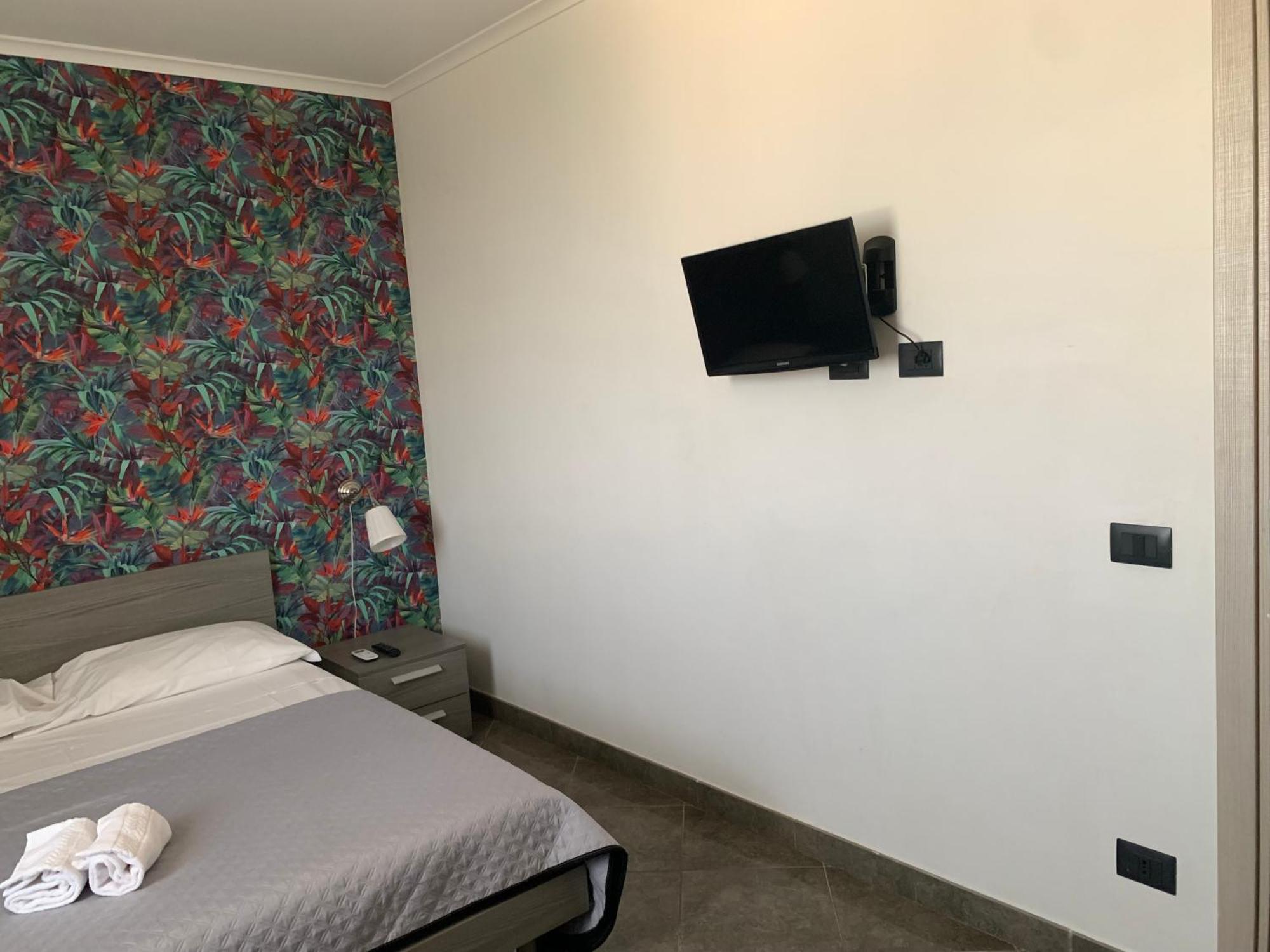 Aparthotel Raggio Di Sole San Cesareo Exteriér fotografie